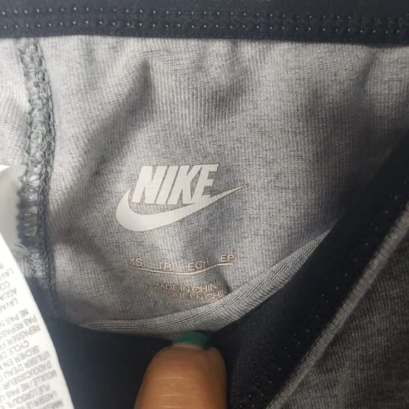 NIKE GOLD DOT LOGO GREY FULL LENGTH LEGGINGS WOMEN'S SIZE X-SMALL - Picture 3 of 10